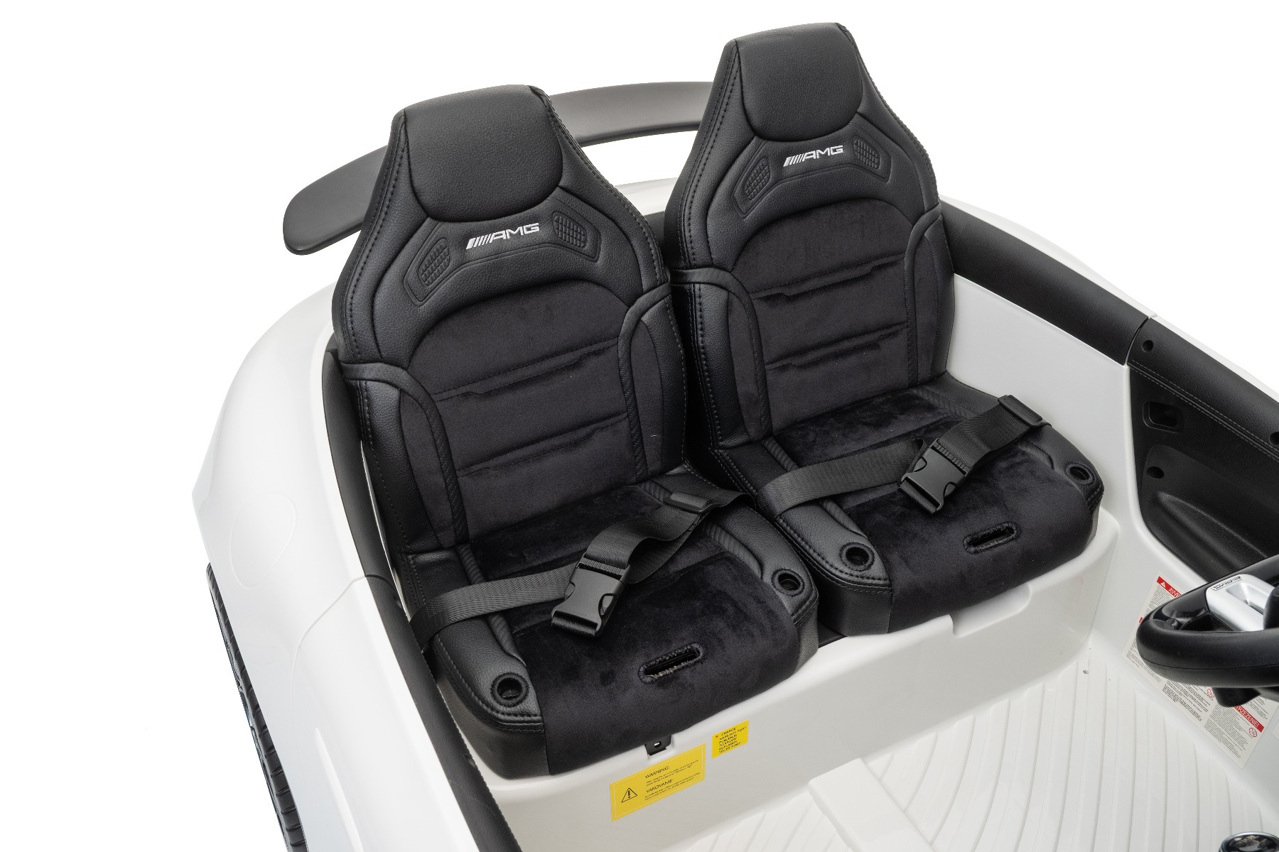 Koženková sedadla s nastavitelným sedadlem řidiče