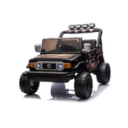 Elektrické autíčko Toyota FJ Cruiser XXL s pohonem 4x4, licencované (Dvoumístné), Pískově černé, Přenosná lithiová baterie, Vysoký podvozek, Dvě sedadla, Odpružená zadní náprava, 2,4 GHz Dálkový ovladač, MP3 přehrávač s Bluetoothem, LED světla