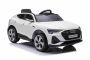 Elektrické autíčko Audi E-tron Sportback 4x4 bílé, Koženkové sedátko, 2,4 GHz dálkové ovládání, Eva kola, USB/Aux Vstup, Bluetooth, Odpružení, 12V/7Ah baterie, LED Světla, Měkká EVA kola, 4 X 25W motor, ORIGINÁL licence