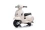 Elektrická motorka Vespa GTS, bílé, s pomocnými koly, Licencované, Lithiová baterie, Koženkové sedátko, 30W motor