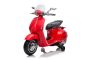 Elektrická motorka Vespa 946 i se zpětným chodem, červené, s pomocnými koly, Licencované, Lithiová baterie, 2x 30W Motor, Koženkové sedátko, MP3 Přehrávač s USB vstupem